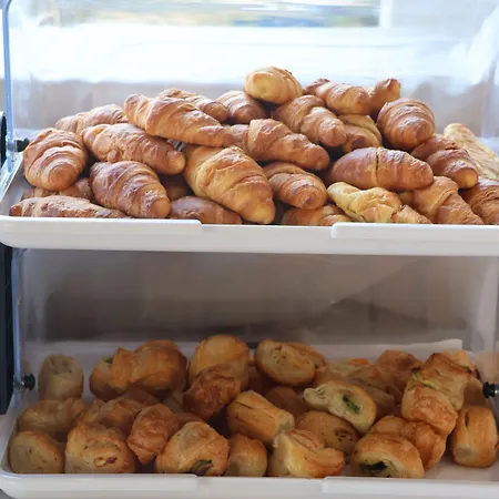 Porta فندق كساميل