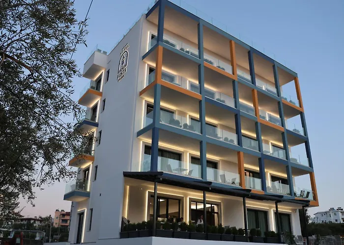 Hotel Porta 4*