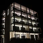מלון Porta 4*