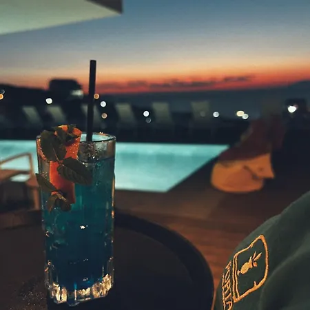 Ξενοδοχείο Porta 4*